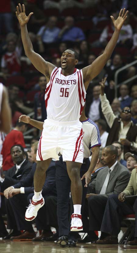 开云注册平台-萨克拉门托国王训练开放日，关键时刻完成体检引欢呼，NBA常规赛在即，临场指挥获称赞的简单介绍