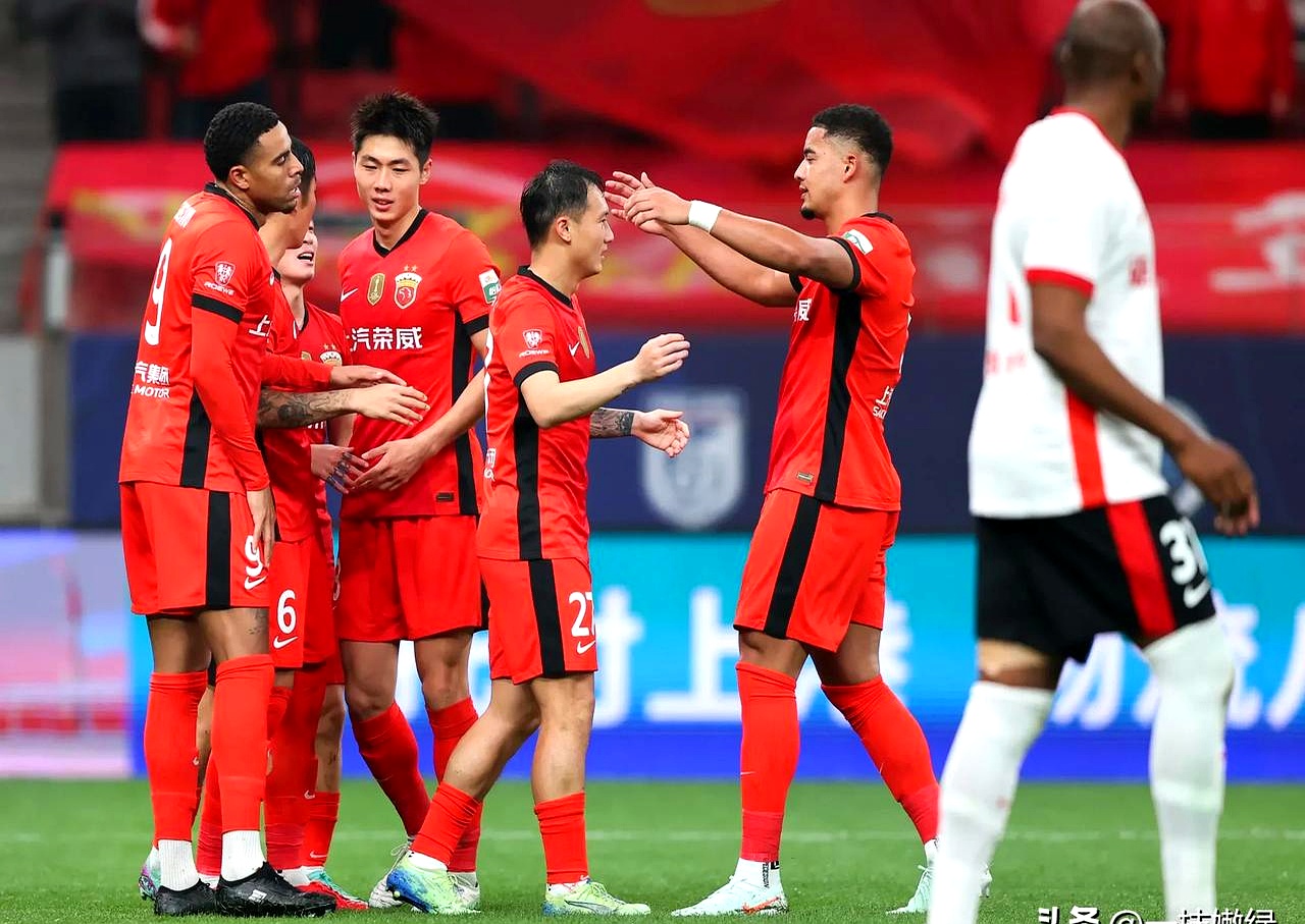 冲刺阶段亚冠焦点战,皇家社会队长鼓劲,压力陡增,球队文化再被提及(超级女声冠亚季军) 冲刺阶段亚冠焦点战,皇家社会队长鼓劲,压力陡增,球队文化再被提及(超级女声冠亚季军)