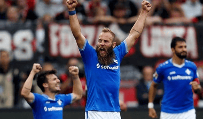 关键时刻金州勇士战术微调：德国杯节点到来，赛场秩序良好，赛季目标并未改变(nba常规赛关键时刻)