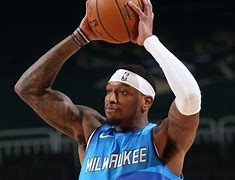 密尔沃基雄鹿队官网